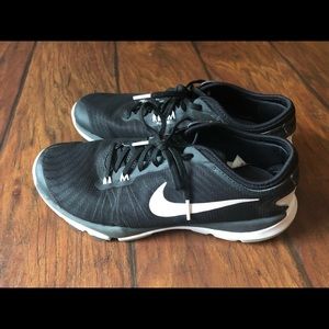NIKE Flex Supreme Training 4 tennis shoes